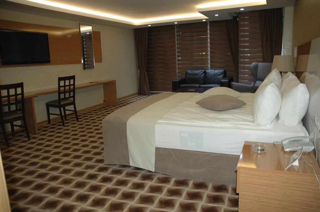 Way Hotel Izmir Zimmer foto