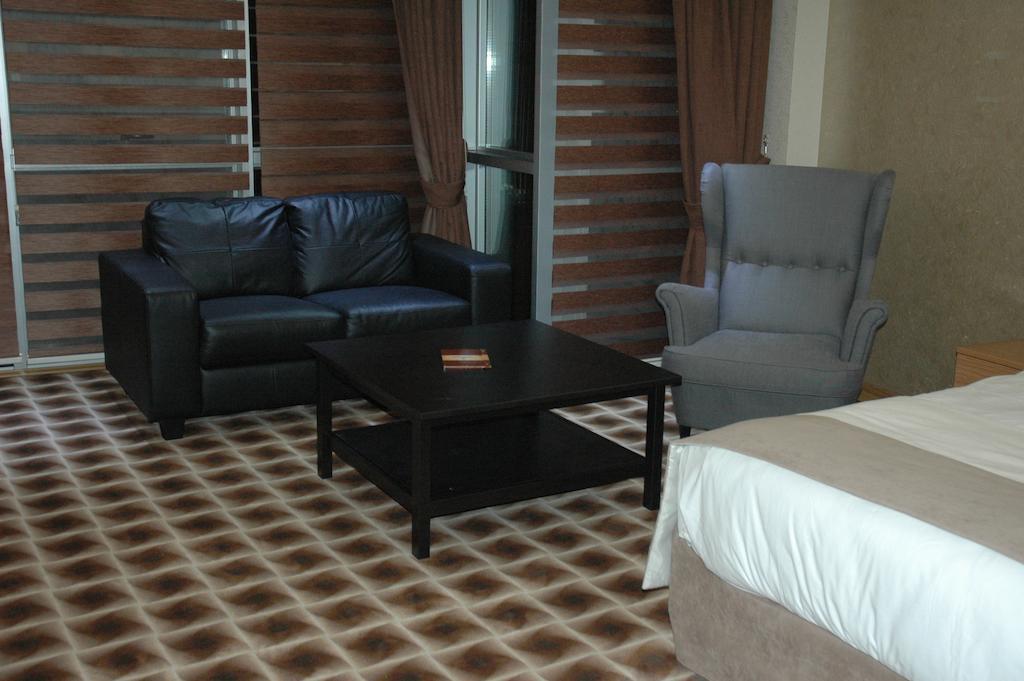 Way Hotel Izmir Zimmer foto